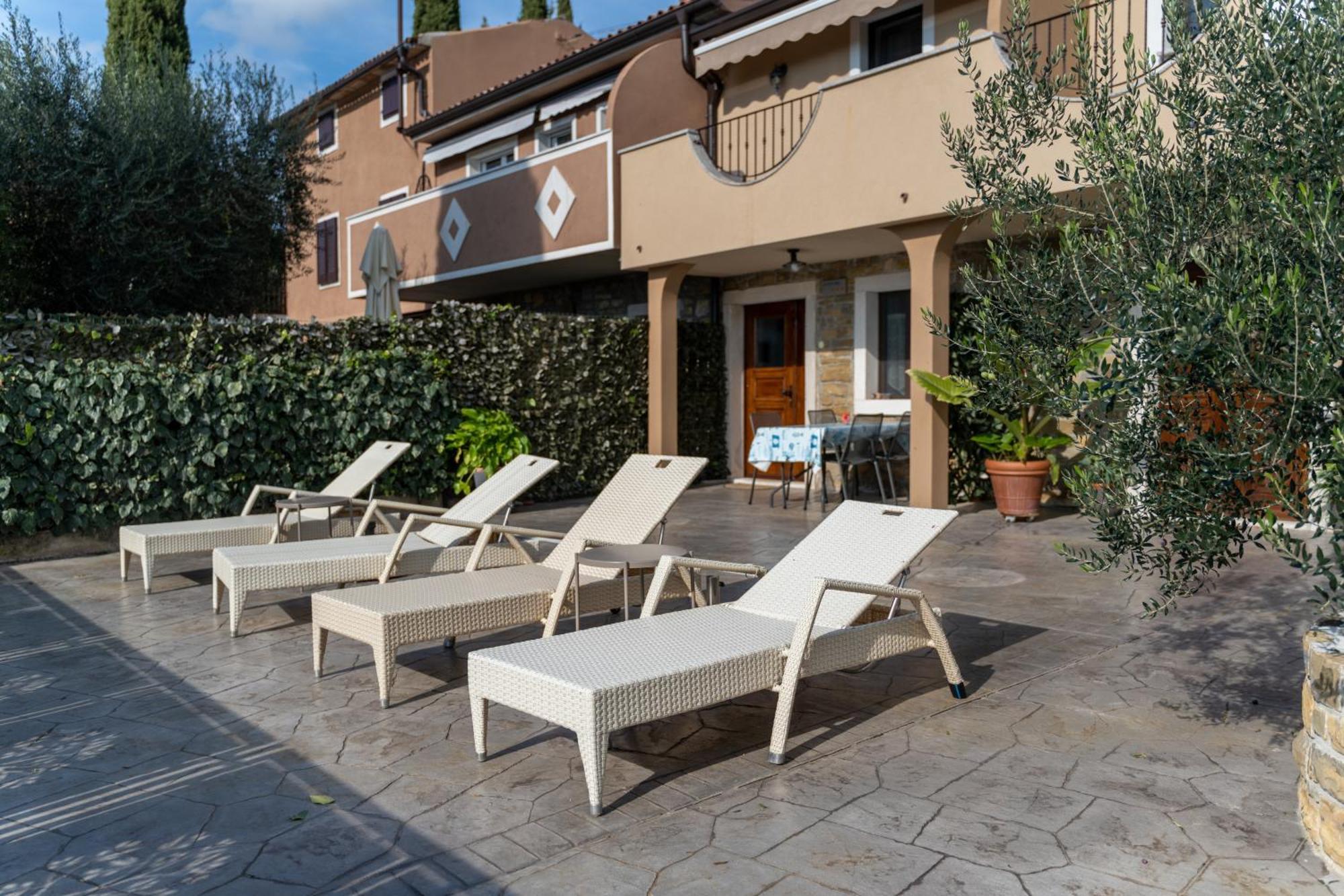 Apartments Gea Lucija Exterior photo